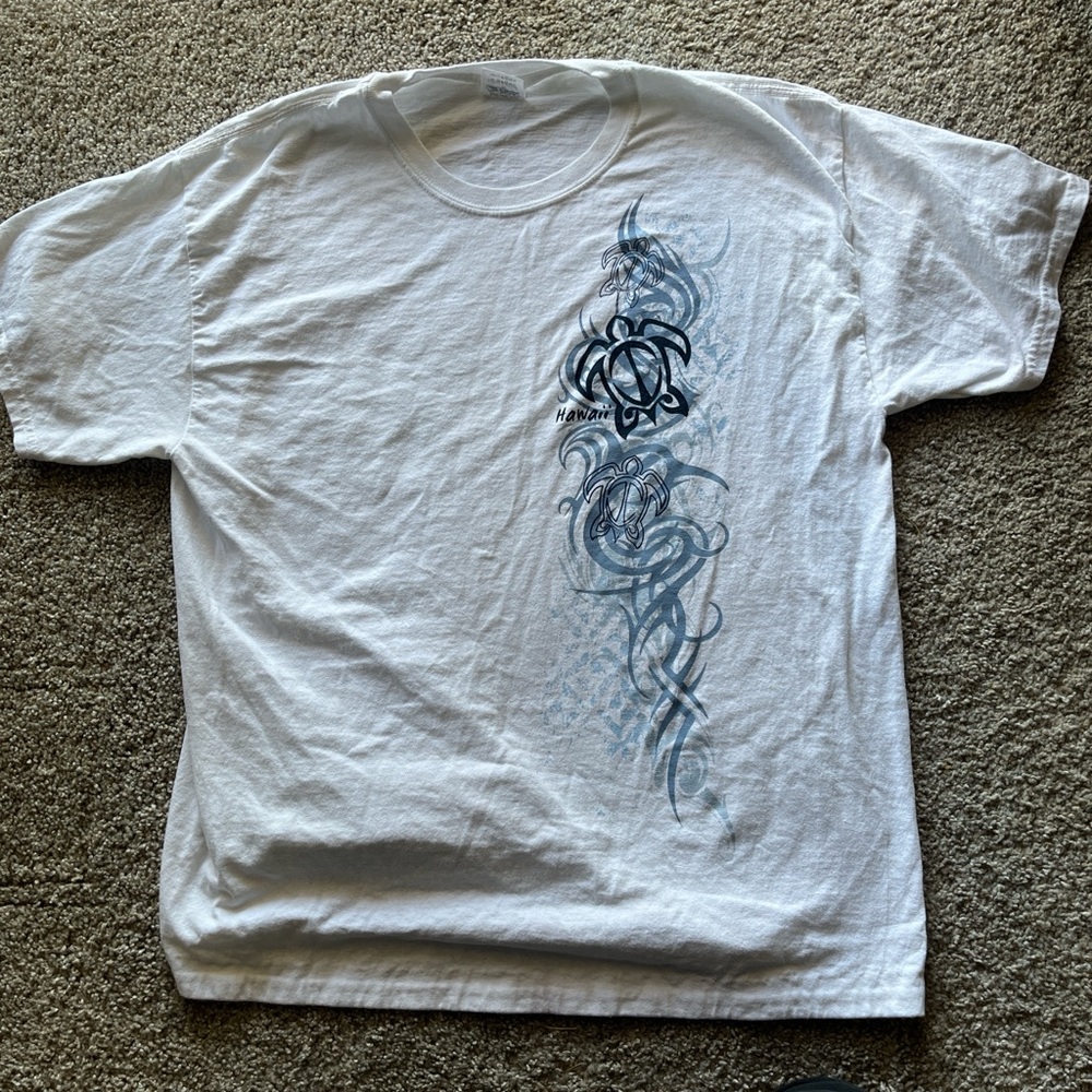 y2k white t-shirt | $20